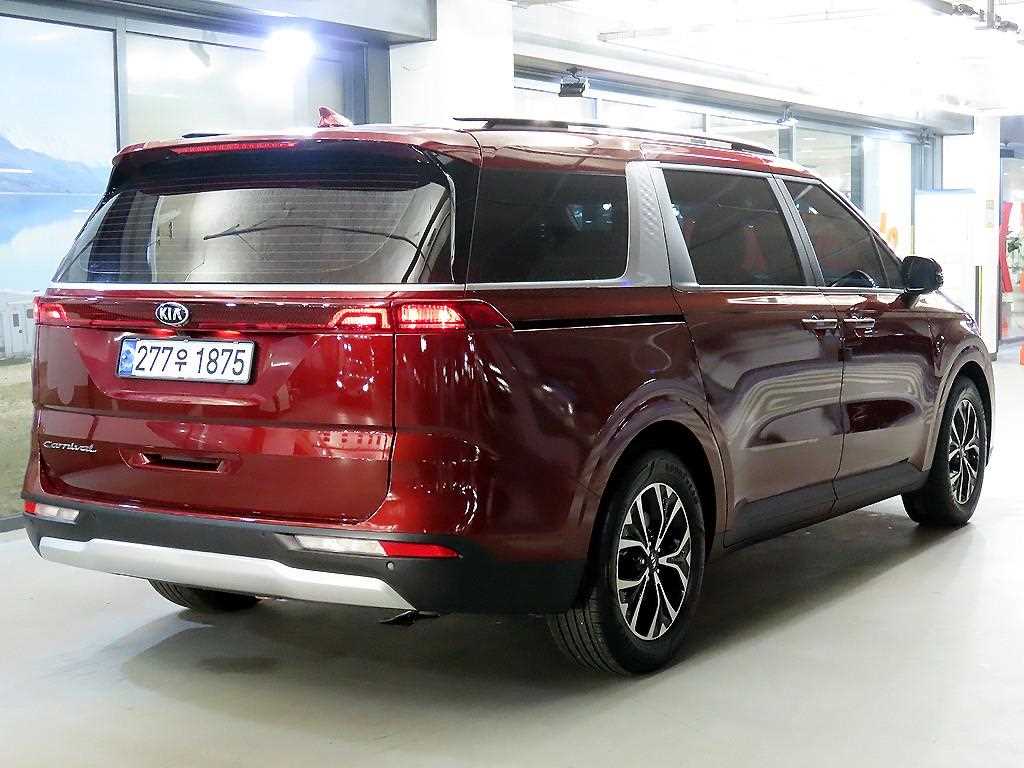 KIA Carnival - Vista 4