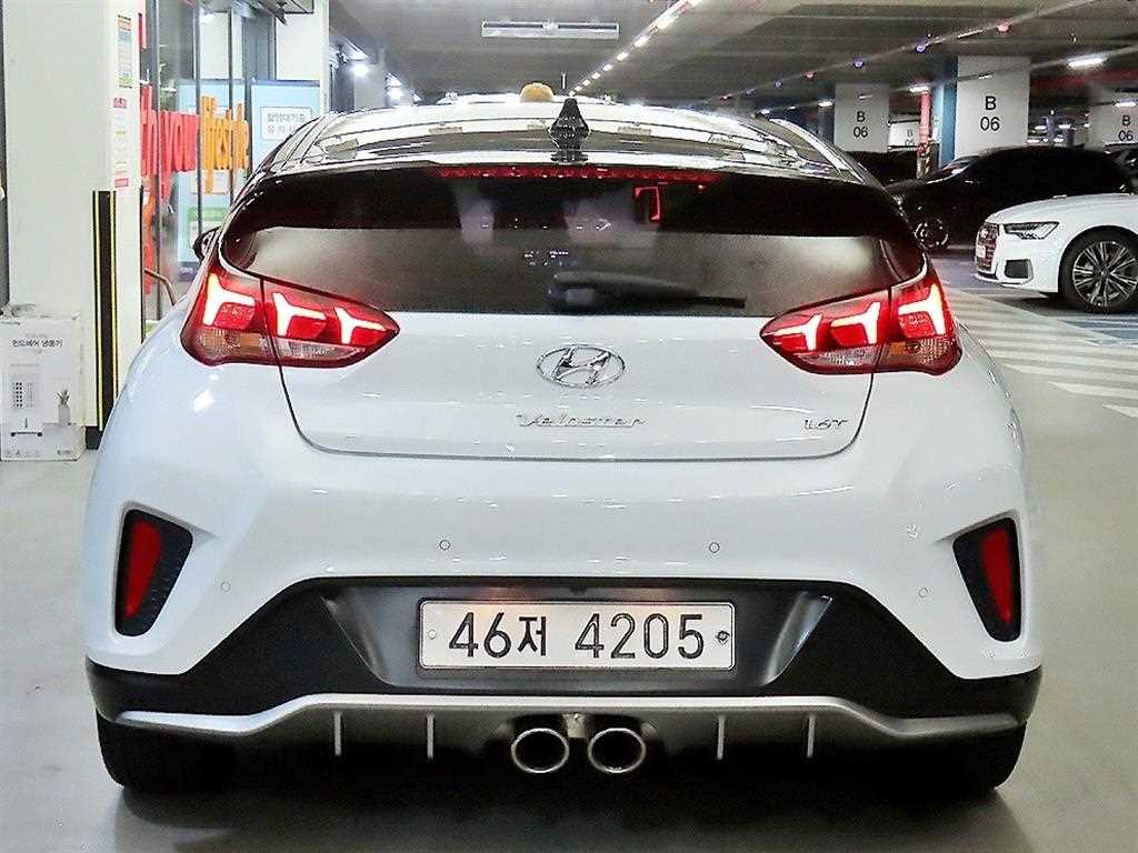 HYUNDAI Veloster - Vista 5