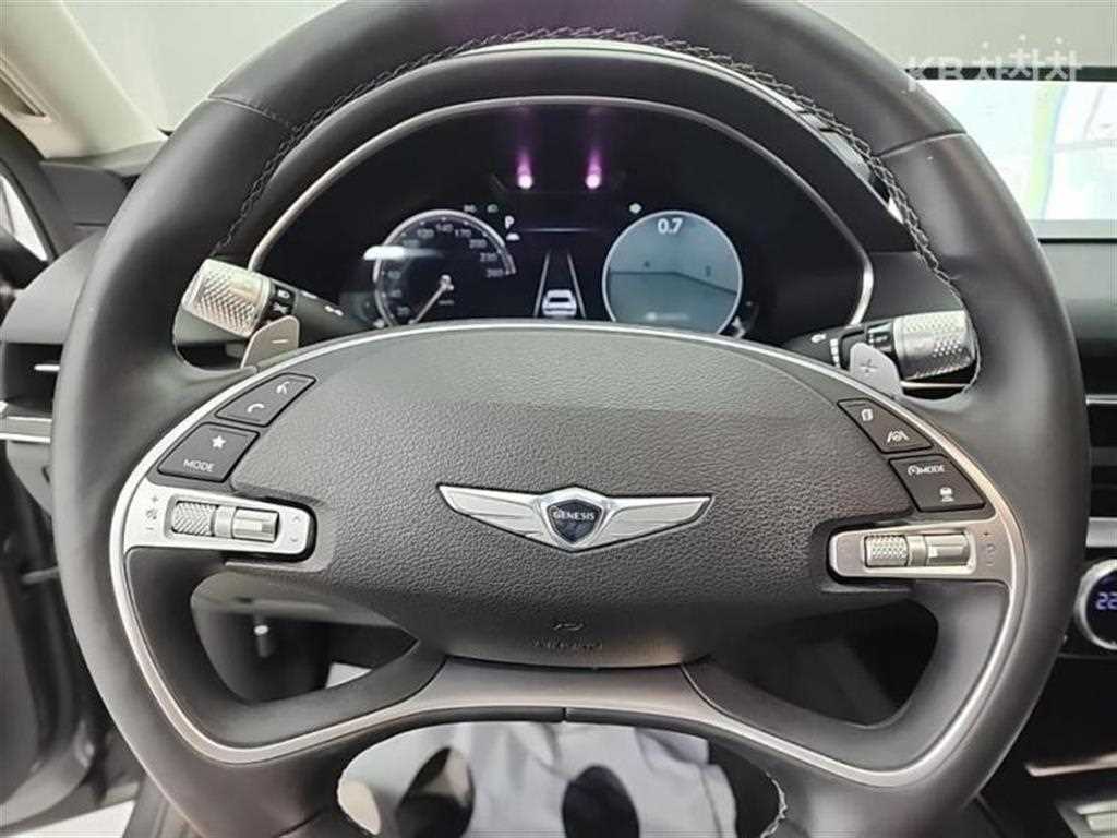 Genesis G80 - Vista 9