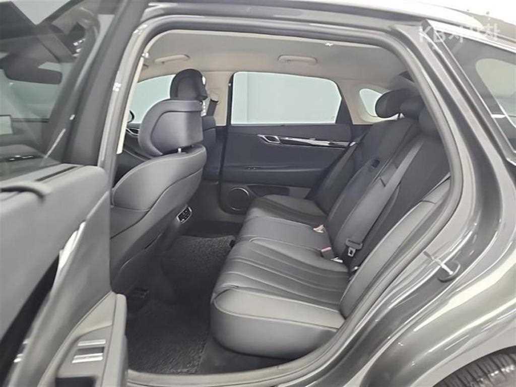 Genesis G80 - Vista 12