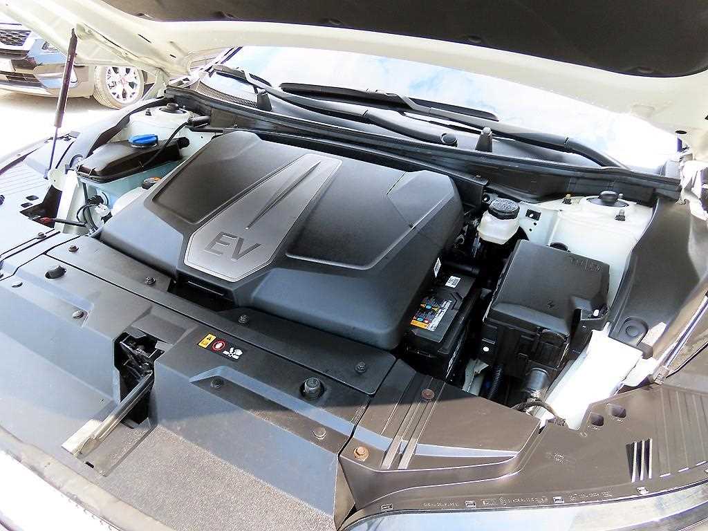 KIA EV6 2023 Blanco - Importación desde Corea - HF Imports Iquique - Foto 19