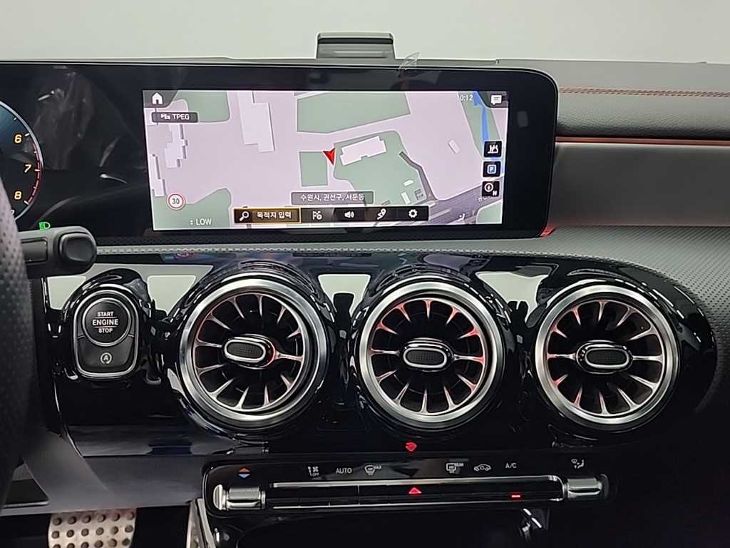 Mercedes Benz CLA Class - Vista 10