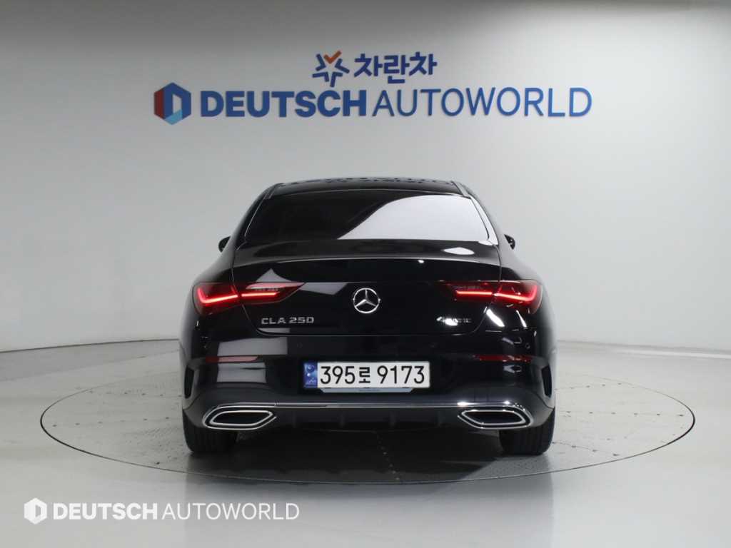 Mercedes Benz CLA Class - Vista 4