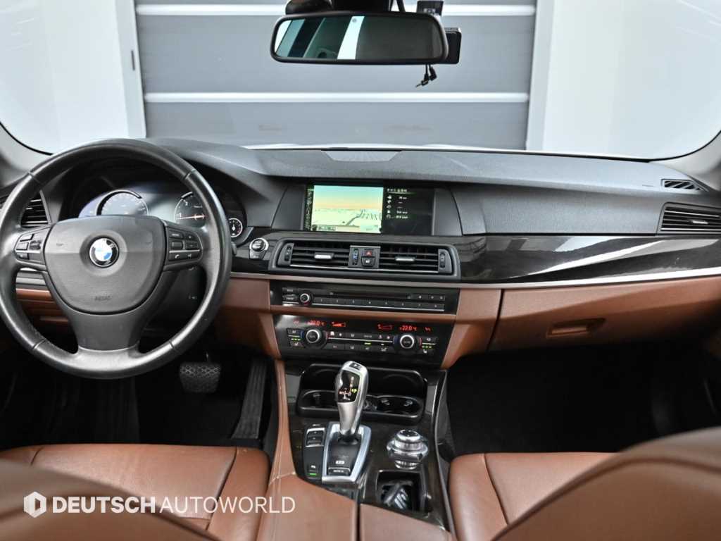 BMW 5 Series - Vista 7