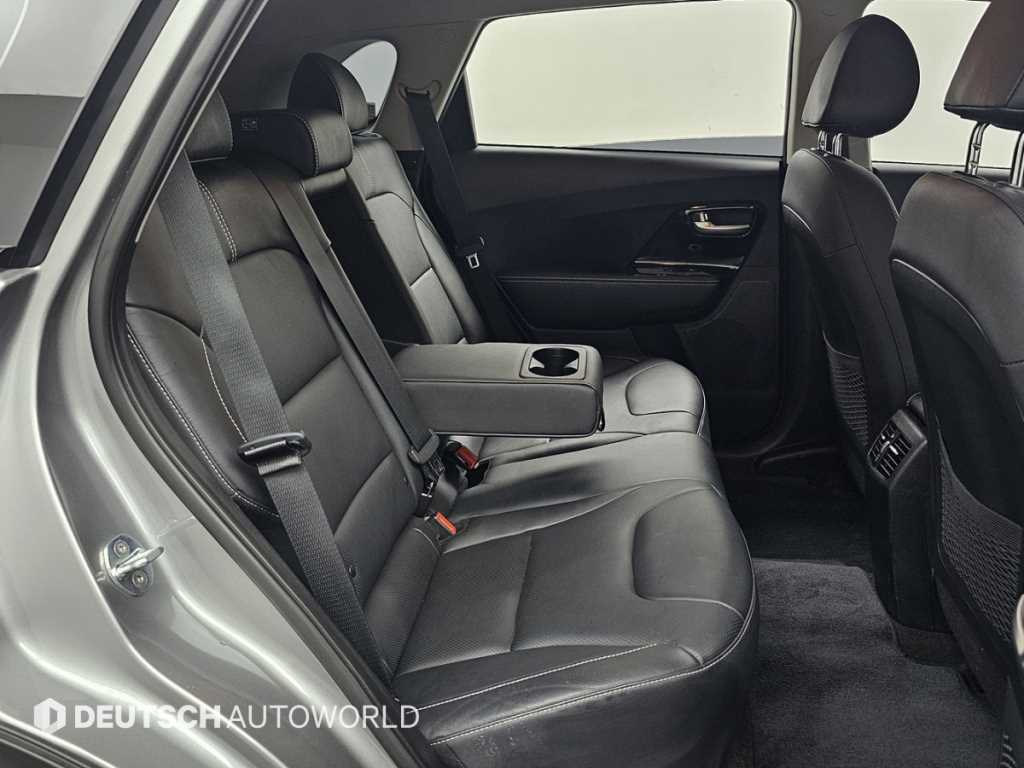 KIA Niro - Vista 12