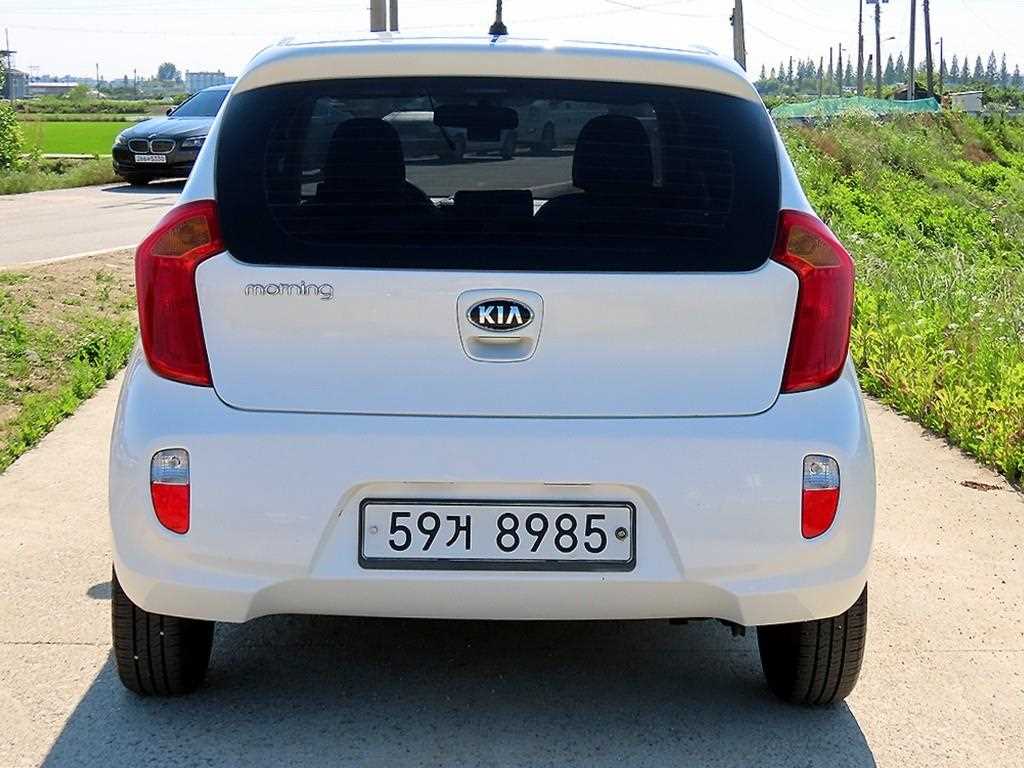 KIA Morning - Vista 4