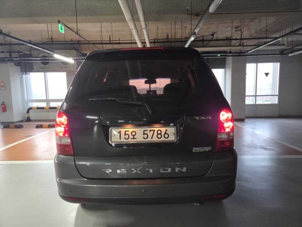 Ssangyong Rexton - Vista 8