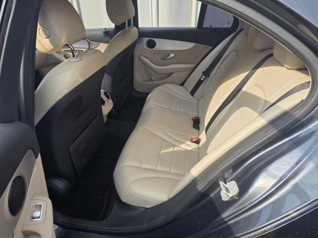 Mercedes Benz C Class - Vista 7