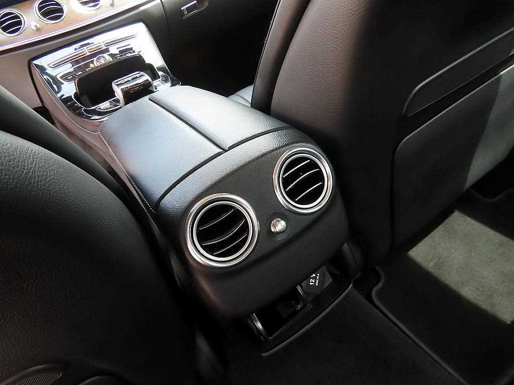 Mercedes Benz E class 2018 Negro - Importación desde Corea - HF Imports Iquique - Foto 15