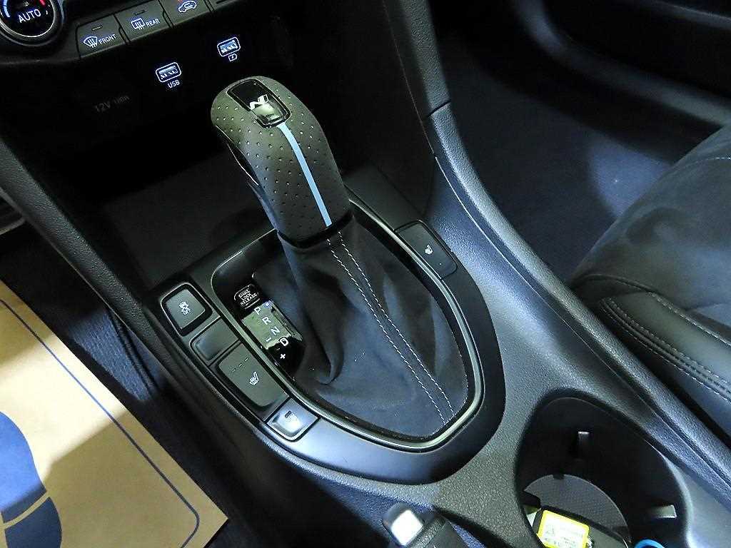 HYUNDAI Veloster - Vista 12