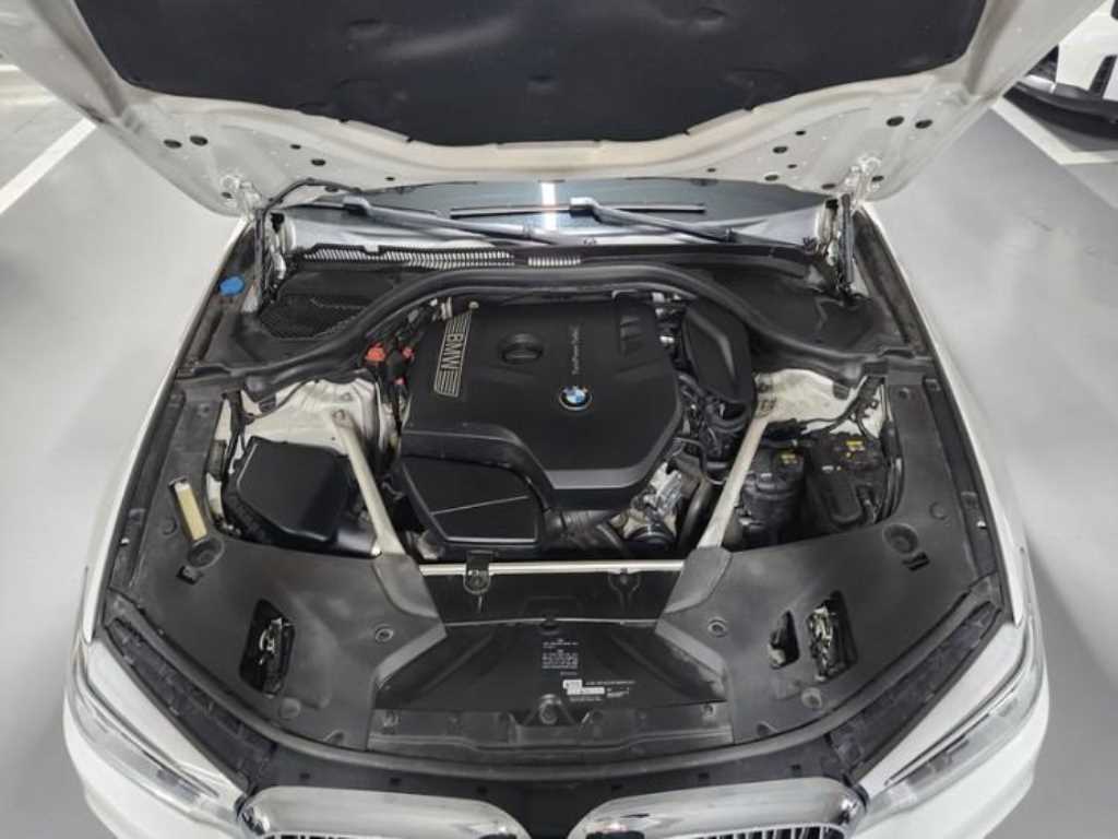BMW 5 Series 2018 Blanco - Importación desde Corea - HF Imports Iquique - Foto 17