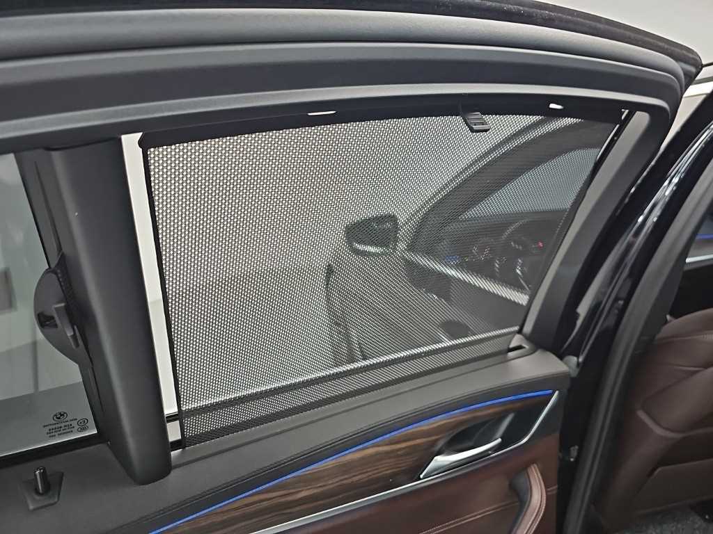 BMW 5 Series 2018 Negro - Importación desde Corea - HF Imports Iquique - Foto 14