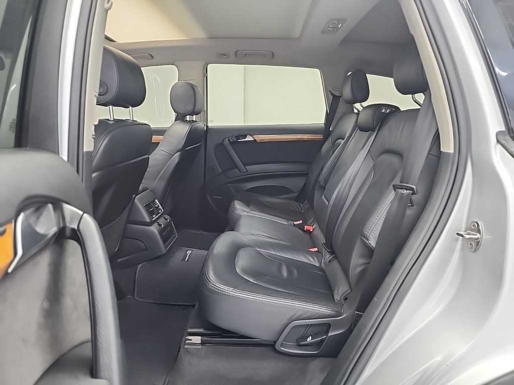 Audi Q7 - Vista 12
