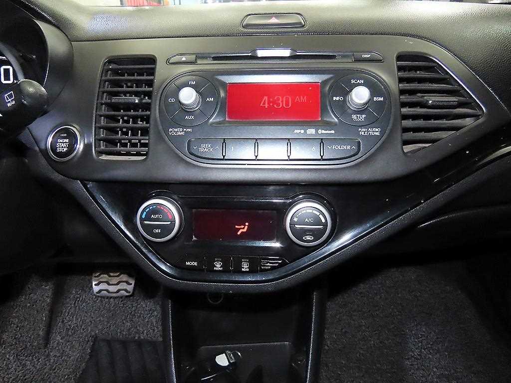 KIA Morning - Vista 11