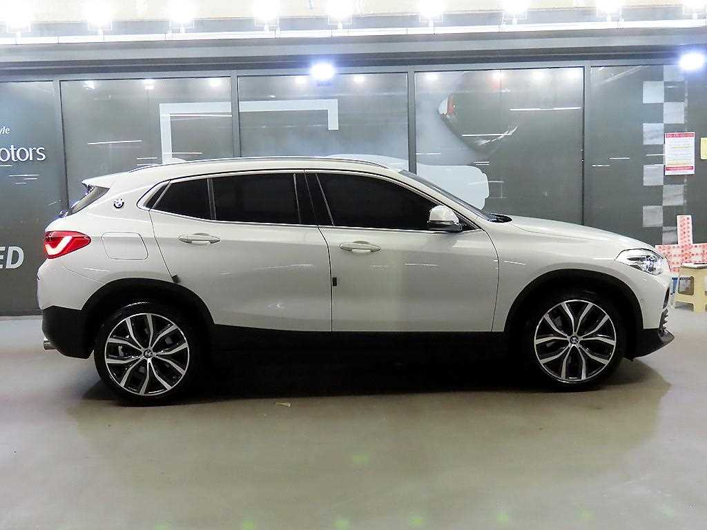 BMW X2 - Vista 3