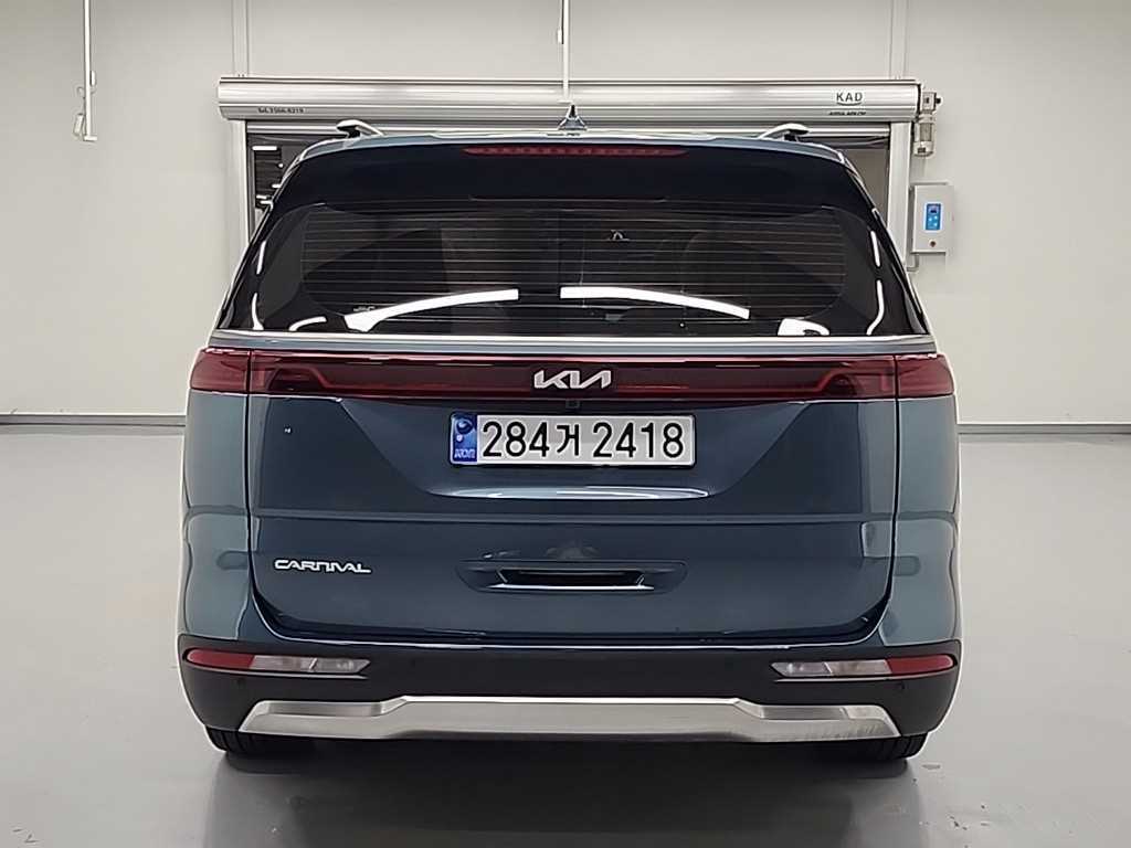 KIA Carnival - Vista 3