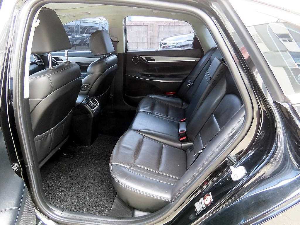 HYUNDAI Grandeur - Vista 6