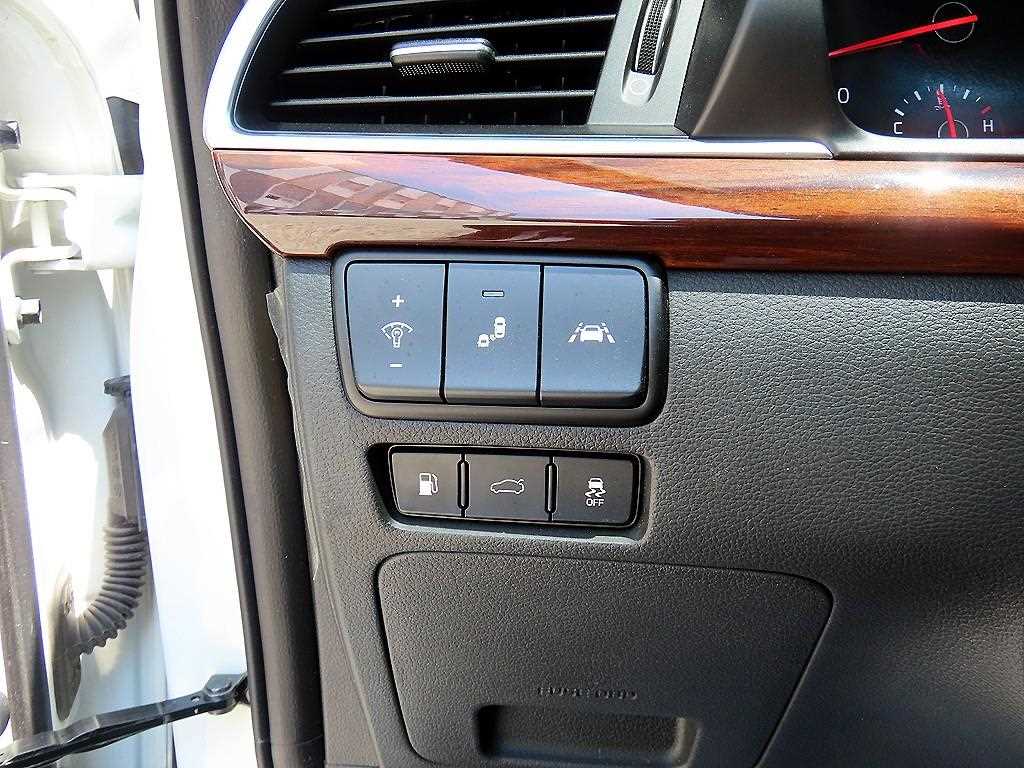 KIA K7 2017 Blanco - Importación desde Corea - HF Imports Iquique - Foto 13