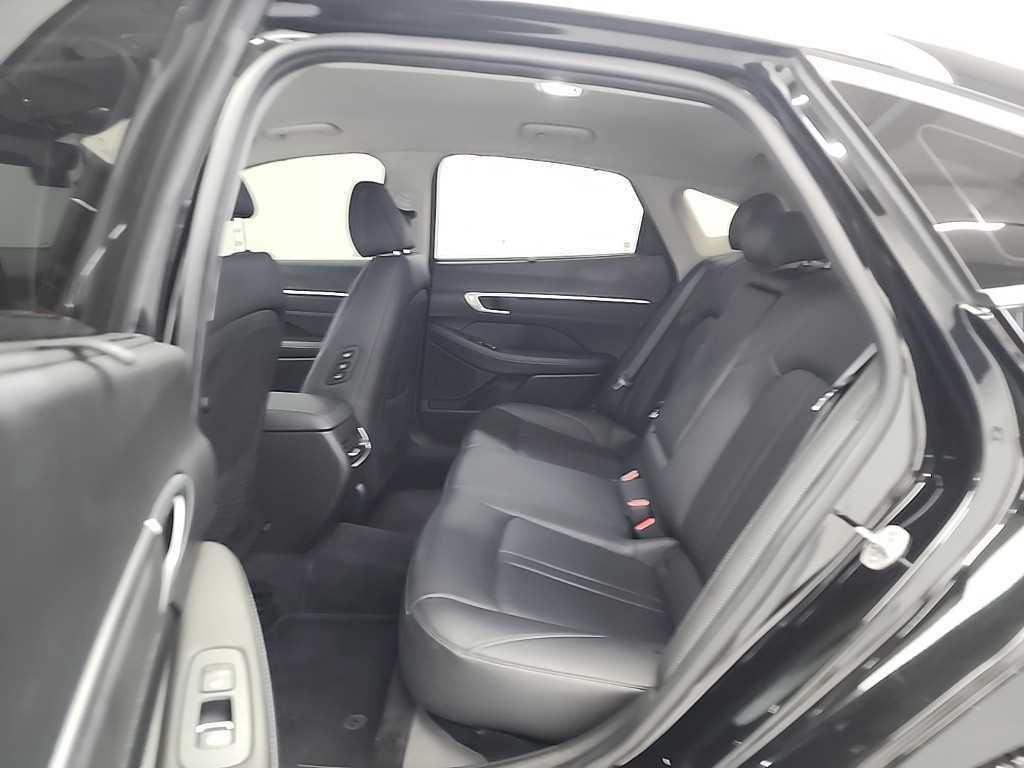 HYUNDAI Sonata - Vista 12