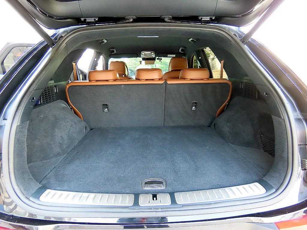 Genesis GV70 2024 Negro - Importación desde Corea - HF Imports Iquique - Foto 16