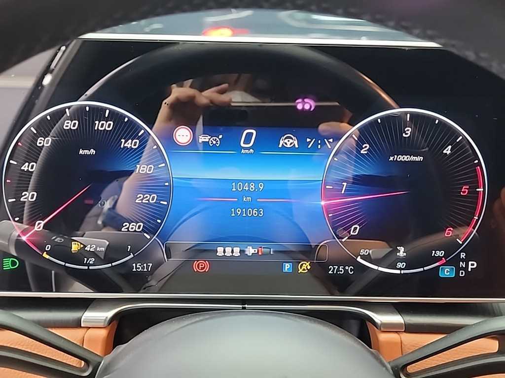 Mercedes Benz S Class - Vista 7