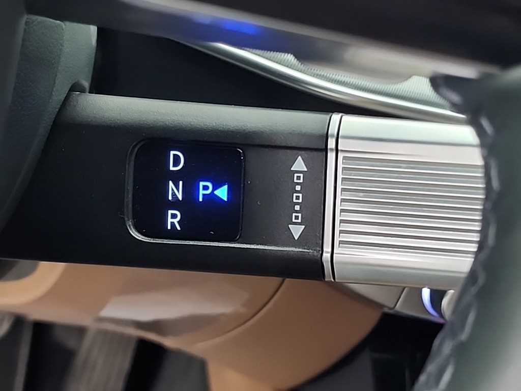 HYUNDAI Grandeur - Vista 8