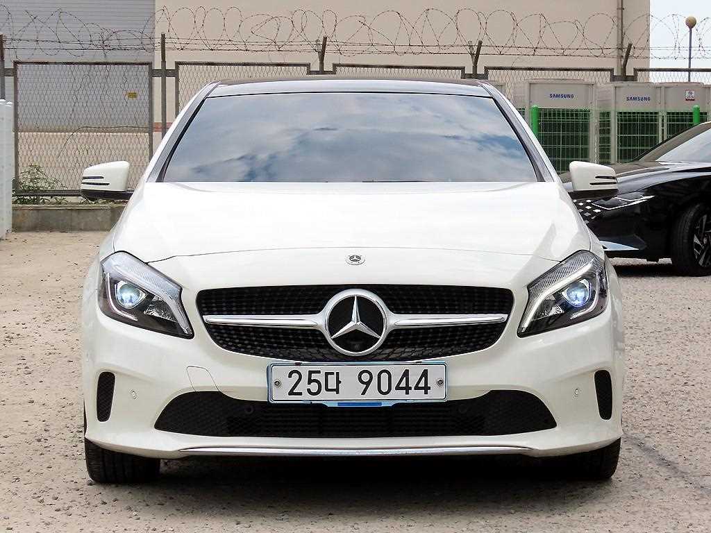 Mercedes Benz A Class 2018 Blanco - Importación desde Corea - HF Imports Iquique - Foto 1