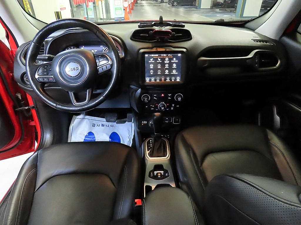 Jeep Renegade - Vista 10