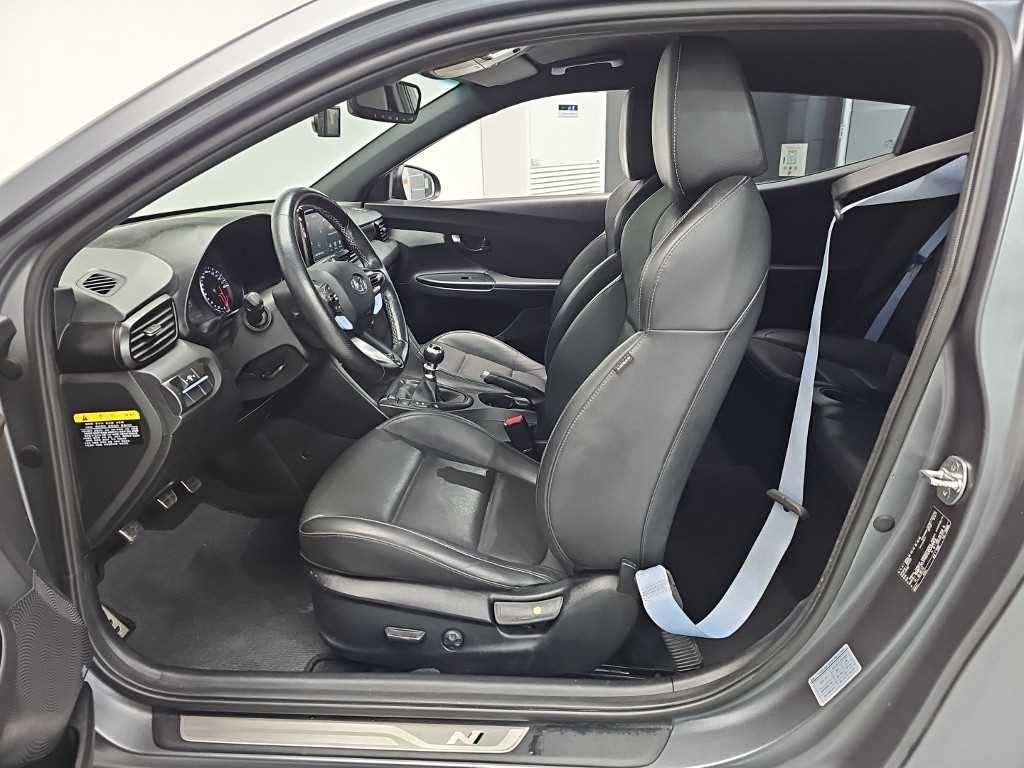HYUNDAI Veloster - Vista 11