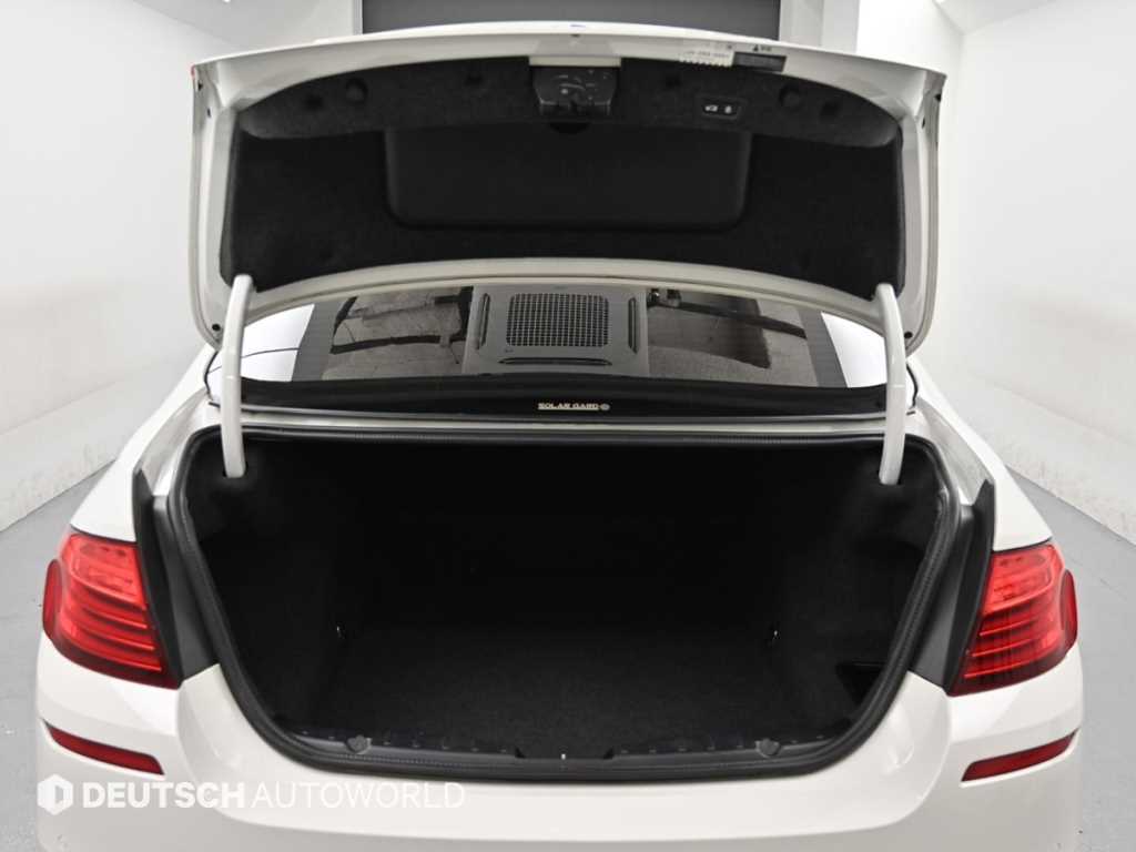 BMW 5 Series - Vista 5
