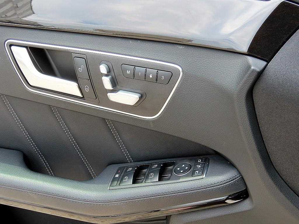 Mercedes Benz E class - Vista 11