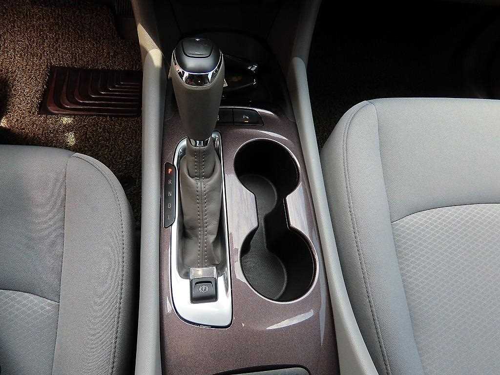 Chevrolet Malibu - Vista 10