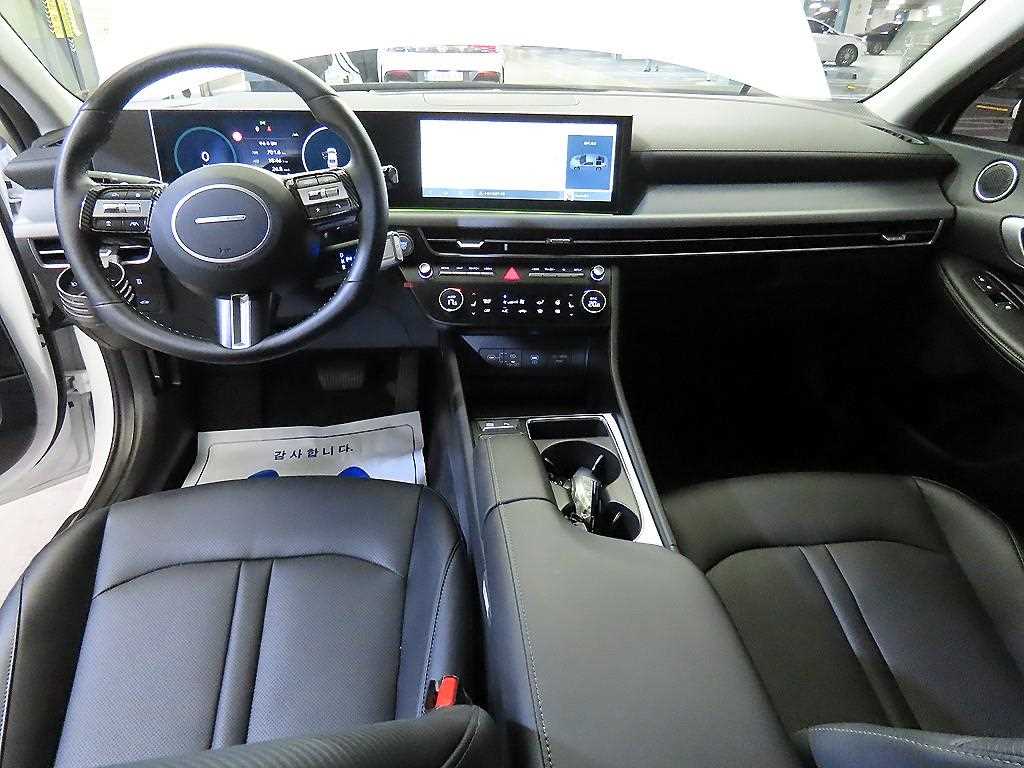 HYUNDAI Sonata - Vista 10