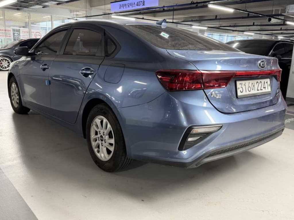 KIA K3 - Vista 3
