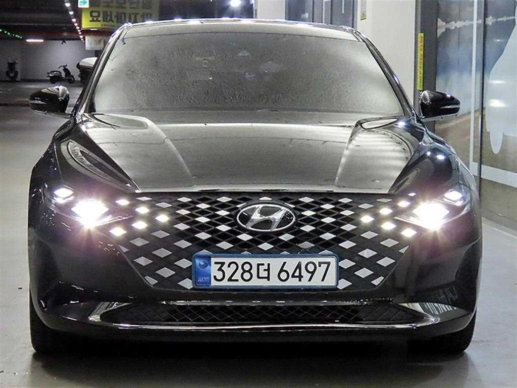 HYUNDAI Grandeur - Vista 2