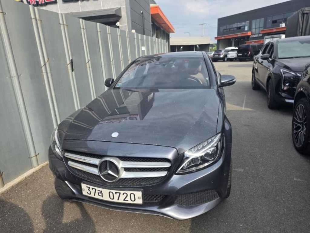 Mercedes Benz C Class 2016 Gris - Importación desde Corea - HF Imports Iquique - Foto 1