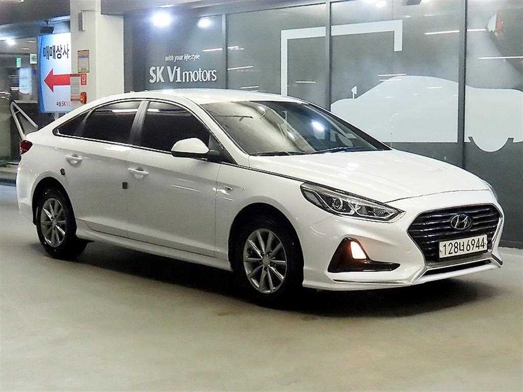HYUNDAI Sonata 2018 Blanco - Importación desde Corea - HF Imports Iquique - Foto 1