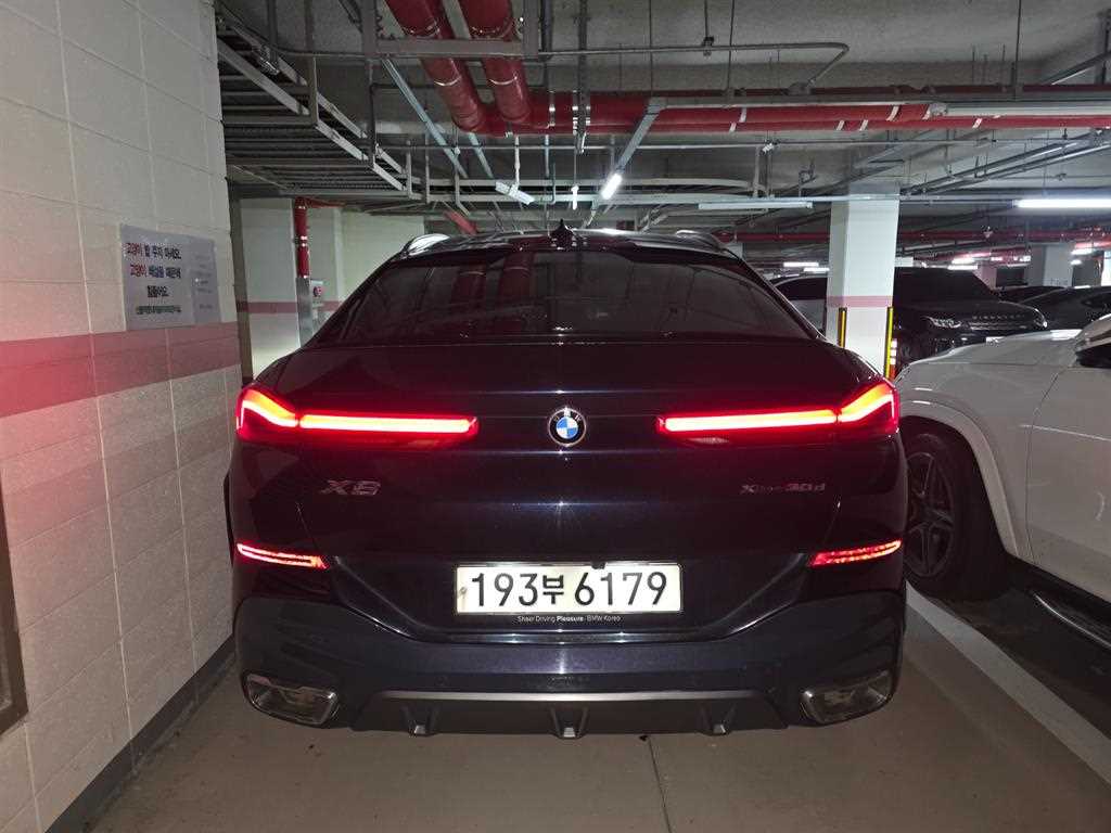 BMW X6 - Vista 4
