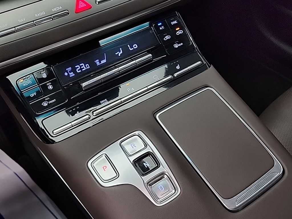 HYUNDAI Grandeur - Vista 8