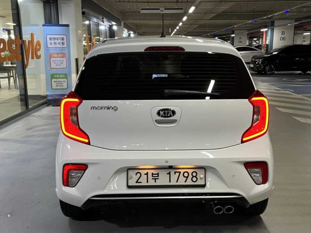 KIA Morning - Vista 5