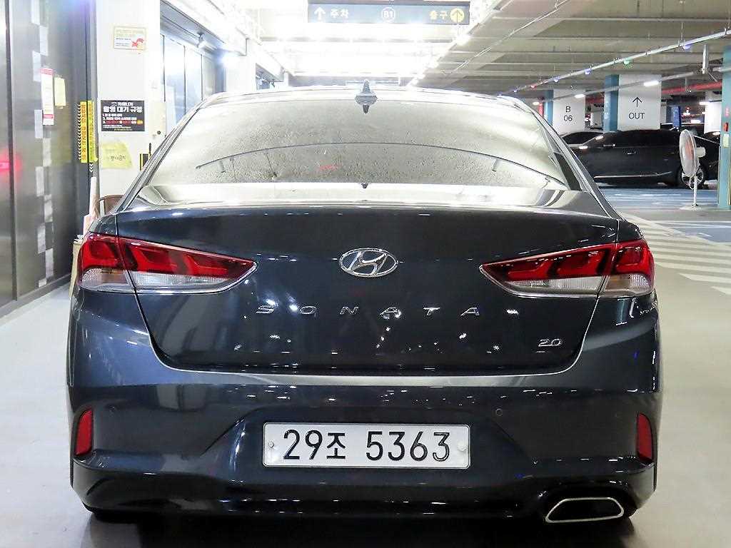 HYUNDAI Sonata - Vista 5
