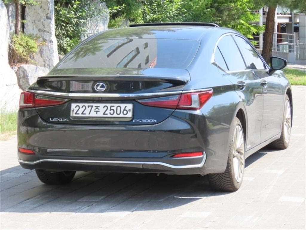 Lexus ES - Vista 3