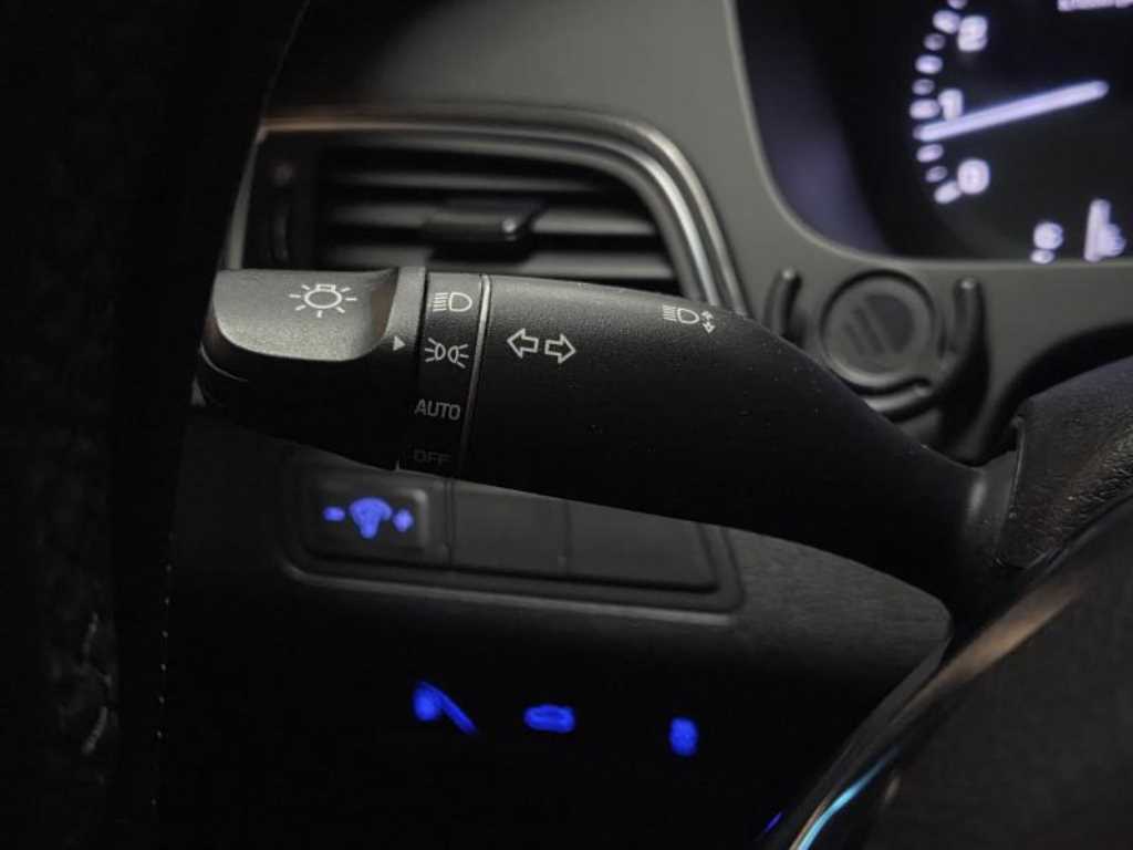 HYUNDAI Sonata - Vista 7