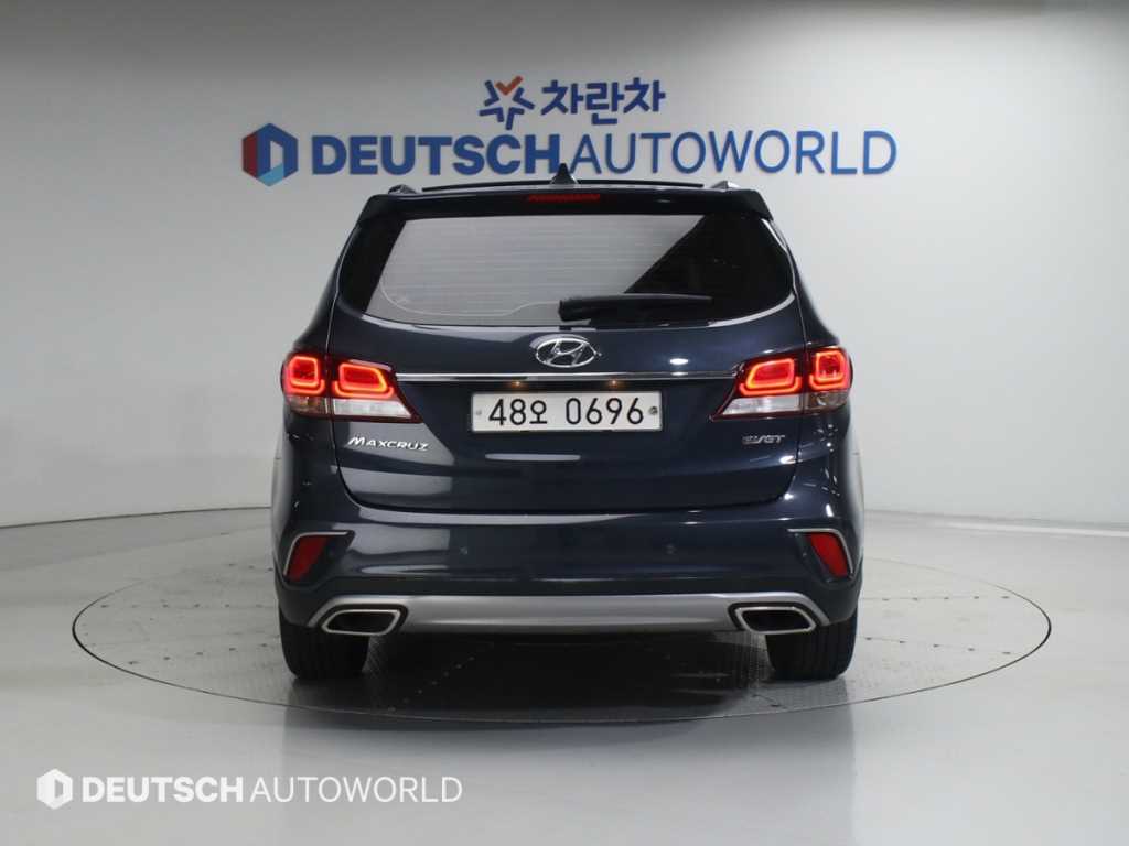 HYUNDAI Maxcruz - Vista 4
