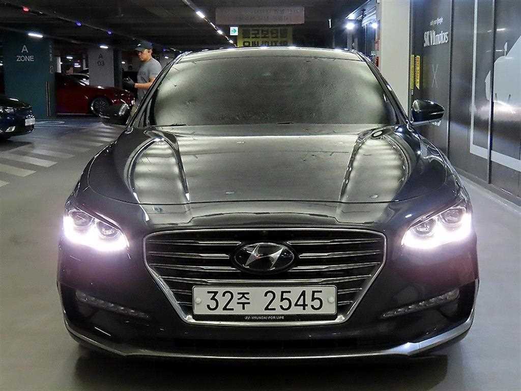 HYUNDAI Grandeur - Vista 2