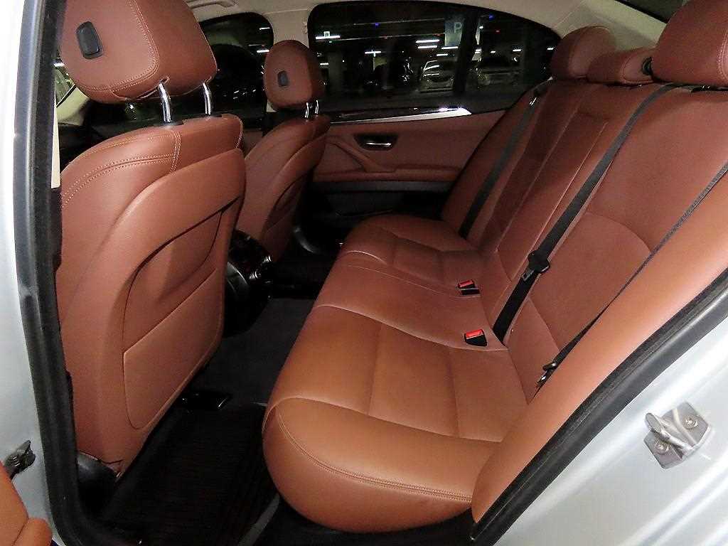 BMW 5 Series - Vista 8