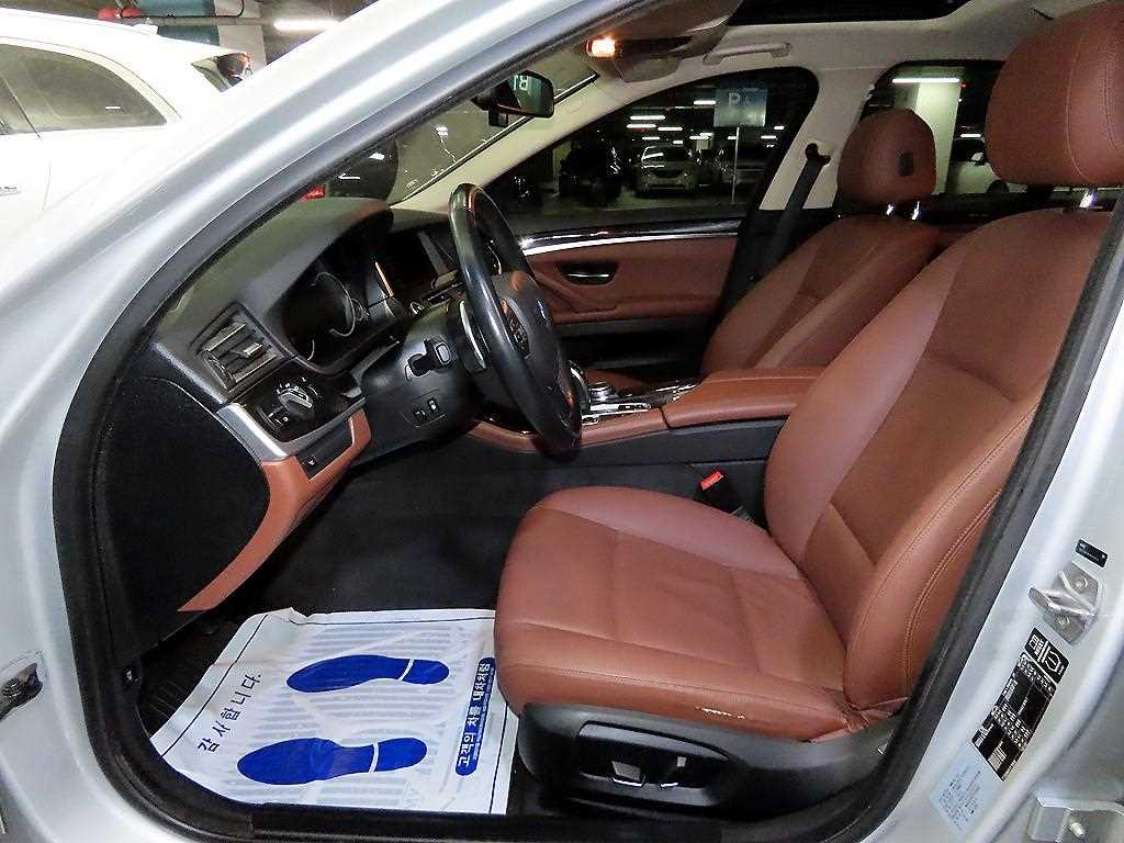 BMW 5 Series - Vista 7