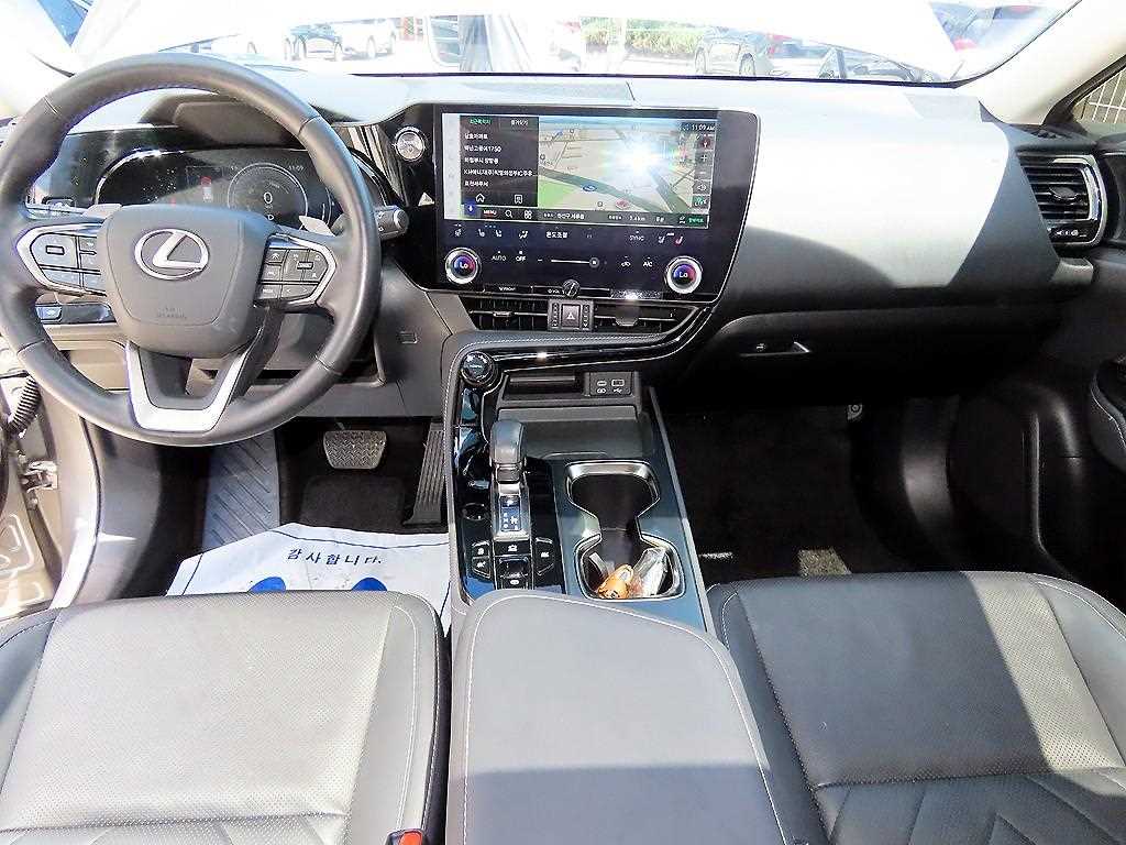 Lexus NX - Vista 7