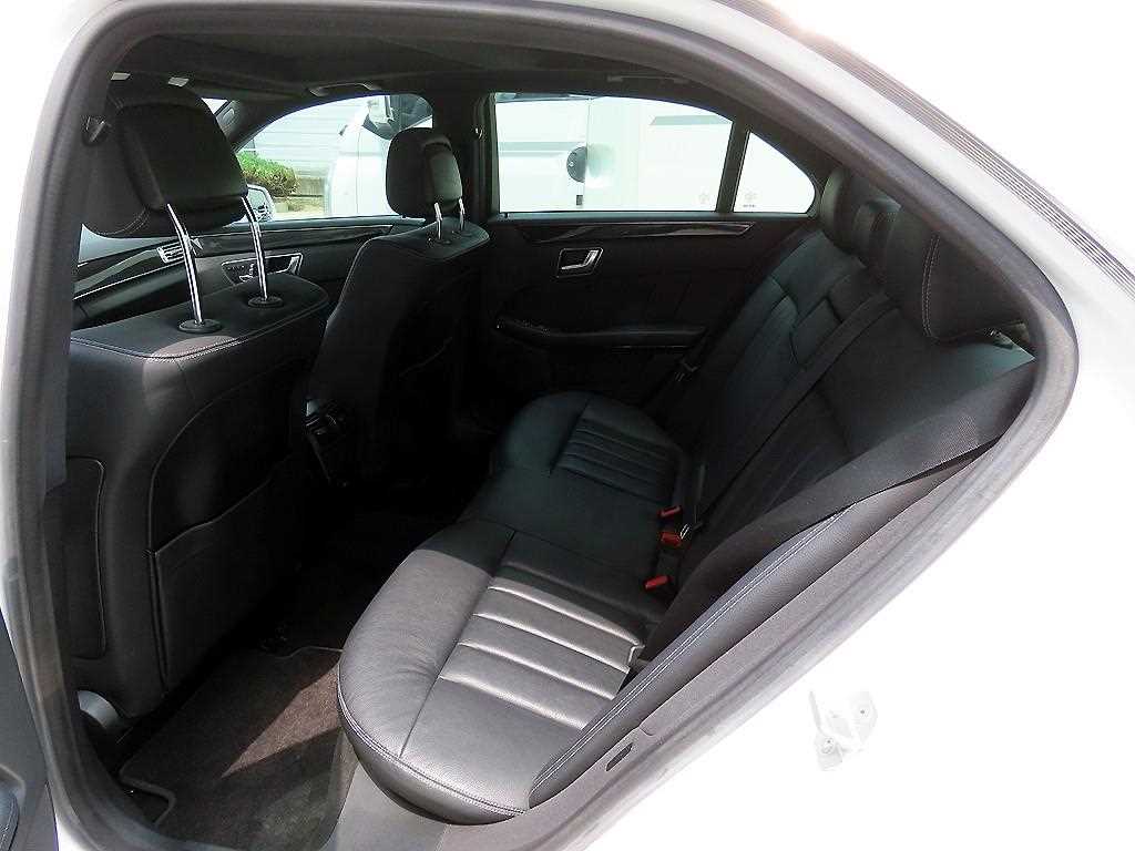 Mercedes Benz E class - Vista 6