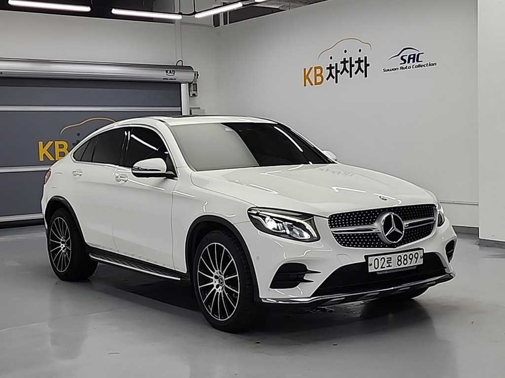 Mercedes Benz GLC Class - Vista 4